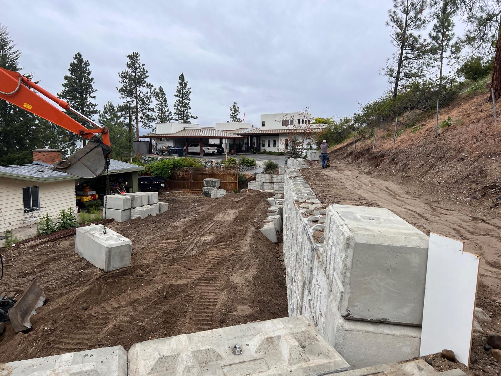 LiquidRock-Retaining-Wall-BC-4.jpg
