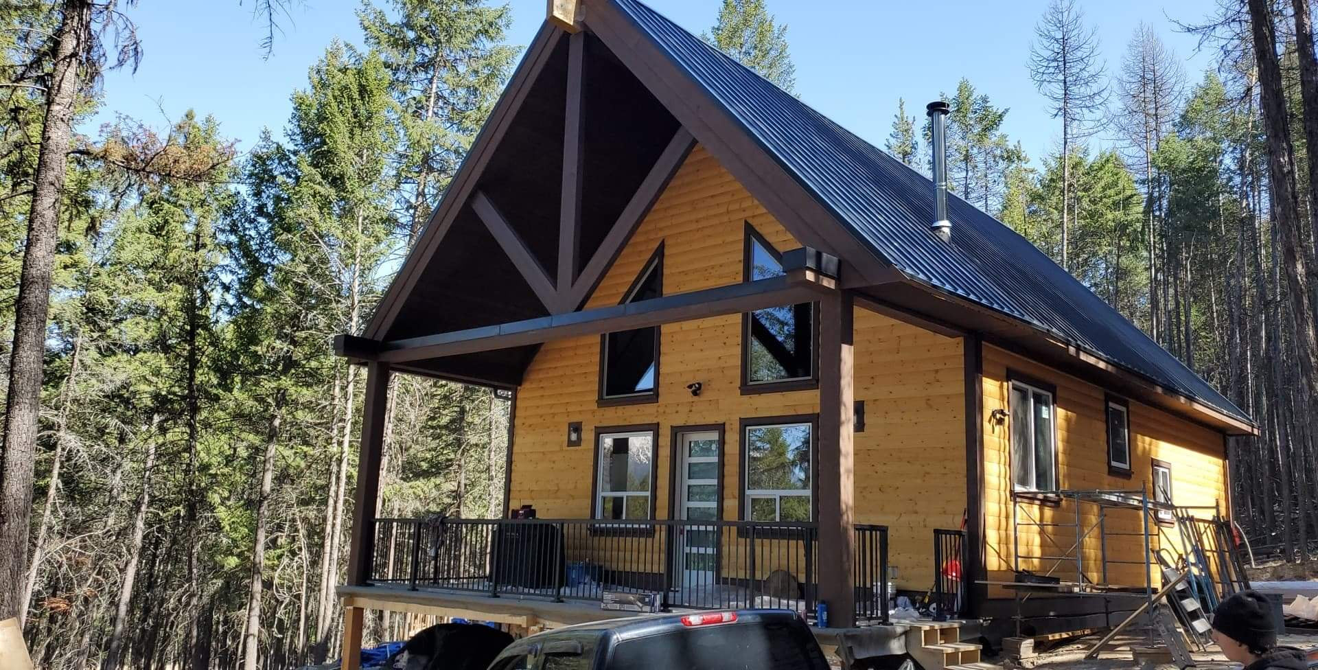 Liquidrock-Construction-Cabin-BC-3.jpg